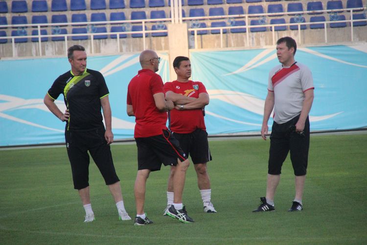 Lokomotiv tashkent coaches staff _
