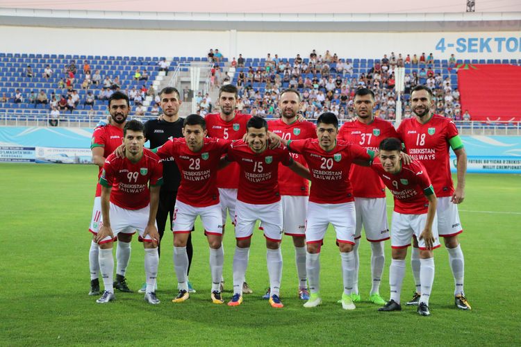 FC Lokomotiv Tashkent UZBEKISTAn 2017 -