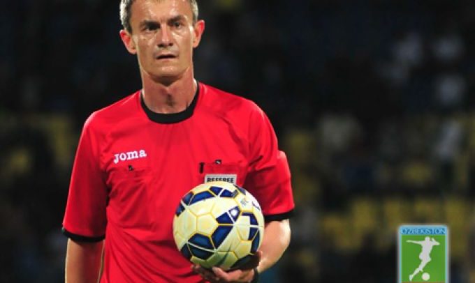 Viktor Serazetdinov referee